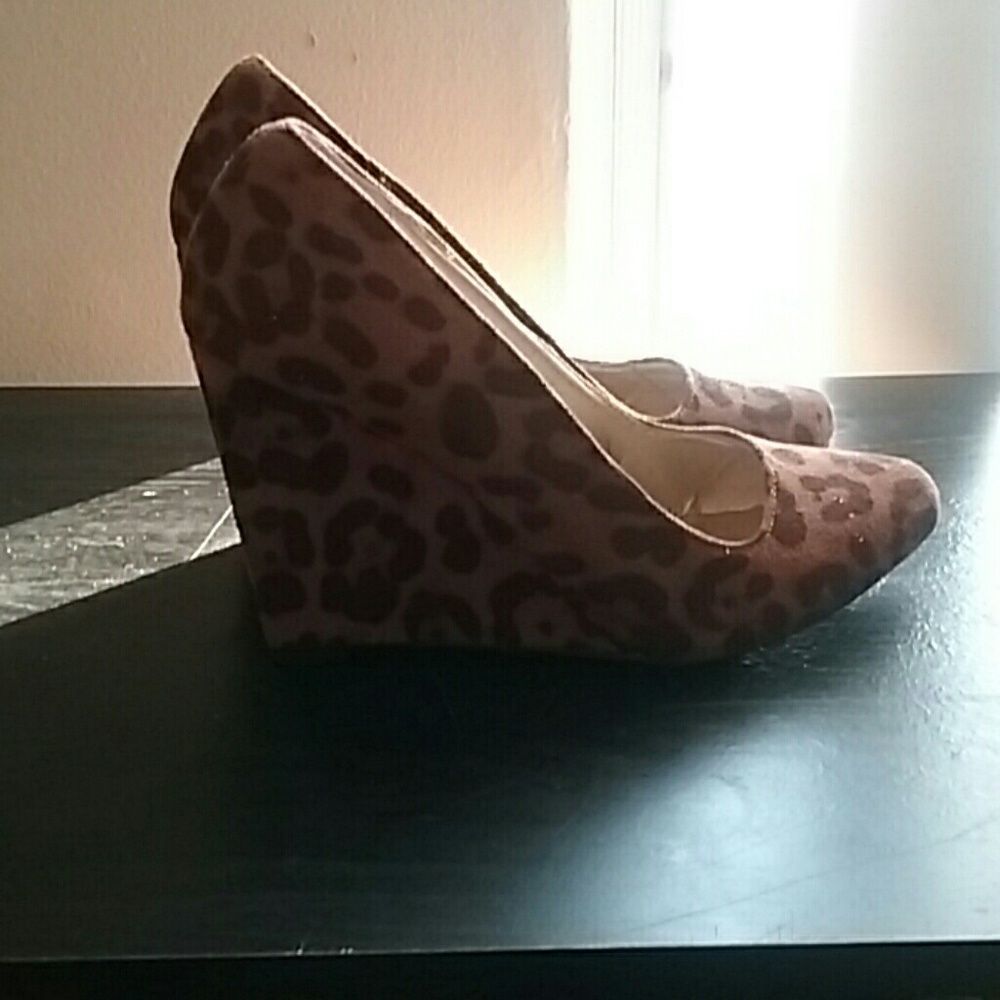 Leopard Wedges - Picture 4 of 4